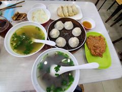 -珊珊小笼馆(仙霞路店)