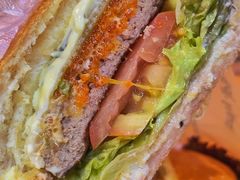 柠香蟹籽牛肉汉堡-JPG canteen(广州寺右公馆店)