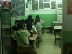 大堂-做了不起的80后