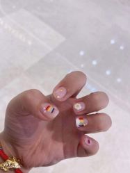 -吉吉靓甲美睫