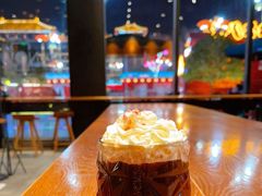 -星巴克(西安曲江银泰店)