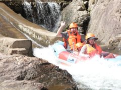 -安吉龙王山峡谷漂流