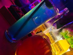 -江湖酒吧