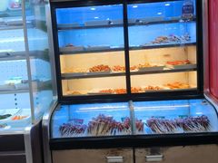 -哈尔滨小酒馆·鲜肉现穿自助烧烤(康新花园店)