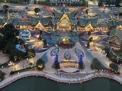 -七彩云南欢乐世界