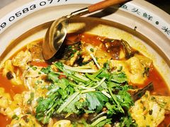 -魏铭鱼头捞饭(晋阳路店)