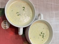 蘑菇奶油浓汤-LUCCA卢卡西班牙海鲜饭(远洋广场店)