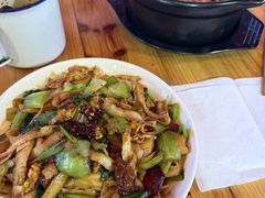 -样样红面馆