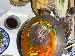 -王奋斗贵州酸汤牛肉火锅