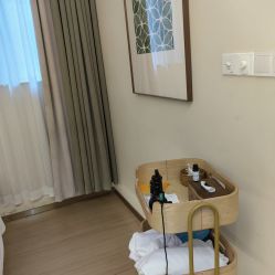 -悦瑢港湾科技美肤芳疗美容