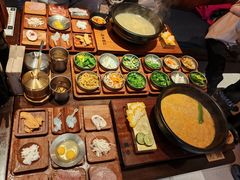 -银米·云南传统过桥米线(双廊黑金冠店)