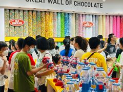 -m豆巧克力世界(上海世茂广场店)