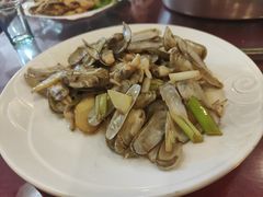-鑫渔港海鲜本地菜·山海关浑锅(东戴河店)