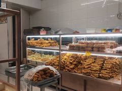 面包甜点陈列柜-杨老大焙子月饼干货(宽巷子民族美食街店)