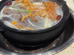 -九寨特色牦牛肉汤锅 羊肉汤锅