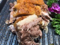 蒙古烤羊背-德乐海蒙餐