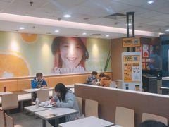 -麦当劳(轻轨曹杨路店)