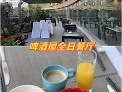 -深圳富苑皇冠假日套房酒店
