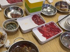 -杨老板·海鲜集市火锅·鲜切牛肉(中防万宝店)
