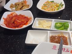 -木槿花韩式炭烤·熟成肉工坊(孙文东路店)
