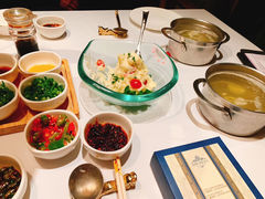 -翡翠小城·海鲜豆捞·广式点心(老佛爷店)