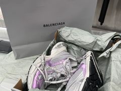 -BALENCIAGA(恒隆广场店)