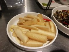 -龙巢盱眙龙虾·牛蛙·烧烤宵夜(八卦岭店)