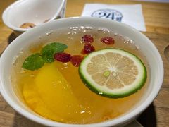 蔓越莓桃胶银耳-炖物24章·顺时轻养茶(杭州大厦店)