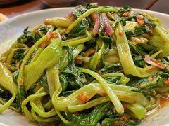 -大头虾越式风味餐厅(光明广场店)