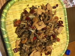 -黄泥岗·地道湖北菜(奥特莱斯店)