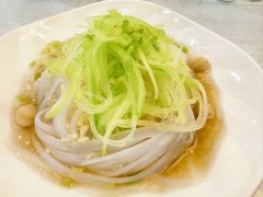 -汗腾格里·风味餐厅(新疆驻京办店)