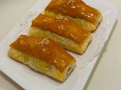 蜜汁叉烧酥-利苑酒家(金宝店)