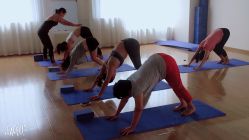 -亚太瑜伽普拉提学院