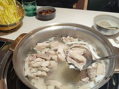 -喃喃椰·糟粕醋·椰子鸡火锅(七堡花园店)