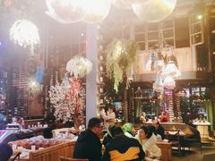 -胡桃里音乐餐厅(陶溪川店)(川湘赣菜·世界百大酒庄直供红酒·音乐表演)