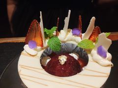 草莓奶冻-AZUL by FUEL蓝色·法式酒馆(琶醍店)