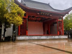-绳金塔