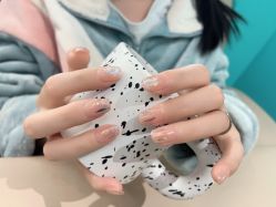 点击看大图 -POINT服务季·点睛创意美甲沙龙