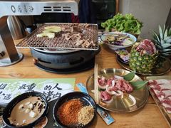 牛肋条菠萝派对-合易泓烤肉·海肠捞饭(火车站店)