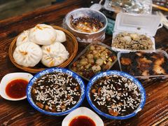 孜然肉包子-清真石家包子(大皮院总店)