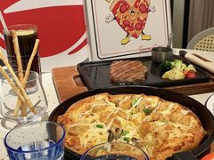 -必胜客(WOW中心城店)