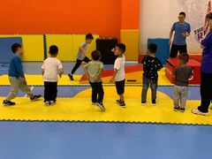 -逸动少儿体能·运动培训(申花校区)