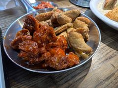 双拼炸鸡-MI WU FACTORY米屋美食工厂餐厅(绿地店)