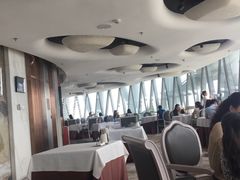 -广州塔卢特斯法国旋转餐厅
