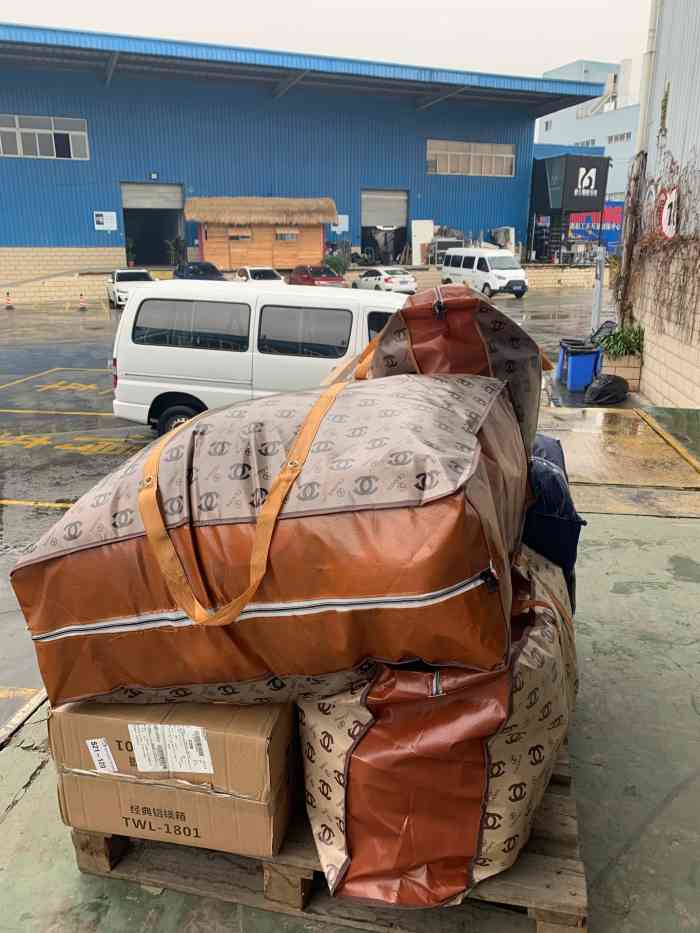 蚂蚁迷你仓储店(武侯店)-"附近的一家迷你仓,听说是蚂蚁搬家自己的啊.