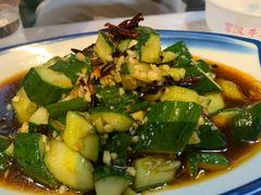 -霄汉牛三鲜湖北砂锅菜(万松园2店)