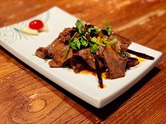 手撕美人椒拌牛肉-云海肴·汽锅鸡·云南菜(美罗城店)