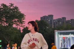 -曼都发型
