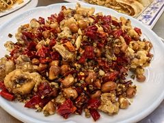 -虹海圣肉饼店家常菜馆