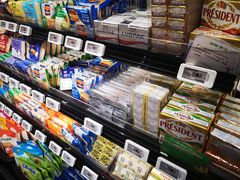 -哈尔信食品超市(哈尔滨王府井购物中心店)
